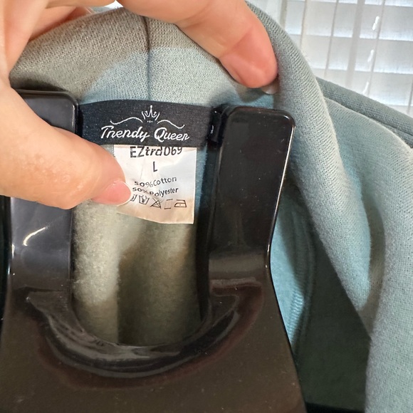 Cropped hoodie - Picture 4 of 5